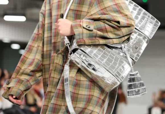 Christopher Kane and Mulberry make swaggering joint comeback at London fashion week